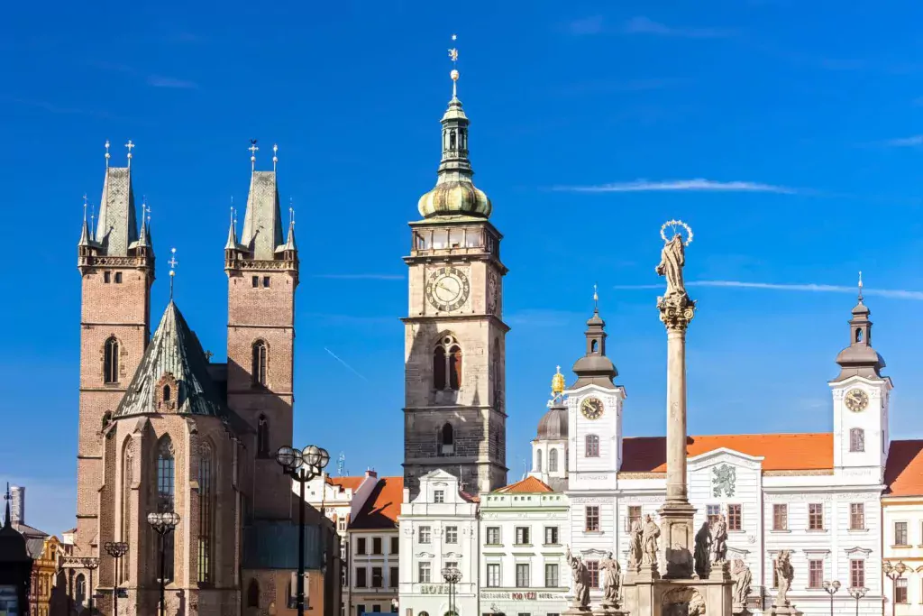 Hradec Kralove Şehri ve Varış Sonrası Hizmetler- İntergenç Yurtdışı Eğitim